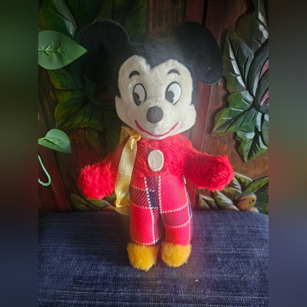 Vintage 1940s 50s 60s Walt Disney collectible plaid suit Mickey Mouse plushie